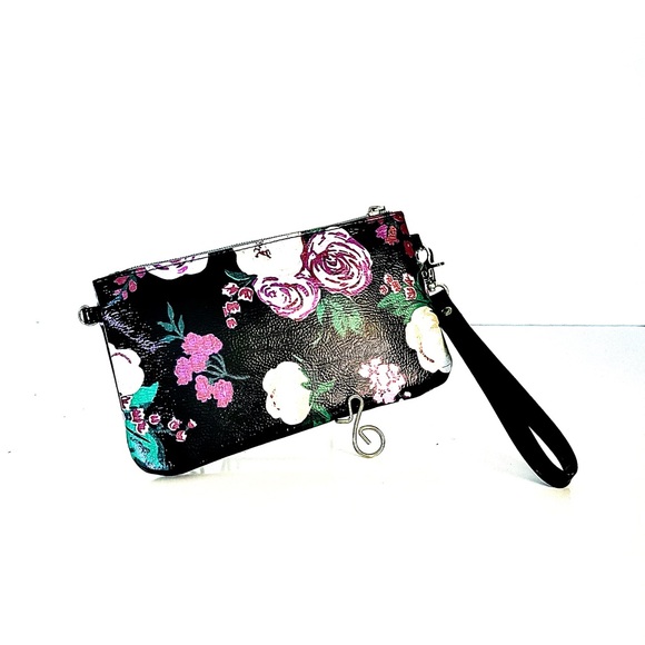 Betsey Johnson NWOT Charging Black Floral Wristlet Clutch - Picture 8 of 15